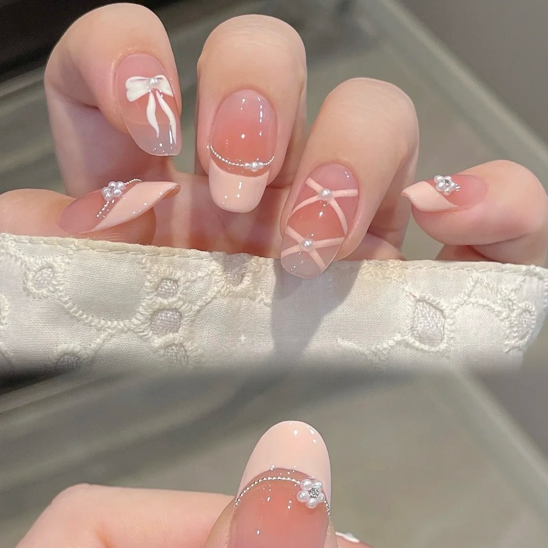 10Pcs White French Pink Heart  - Nail Art French Nails recension och pris