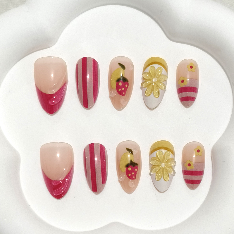 10Pcs Sweet Cute Heart-shaped  - Nail Art French Nails recension och pris